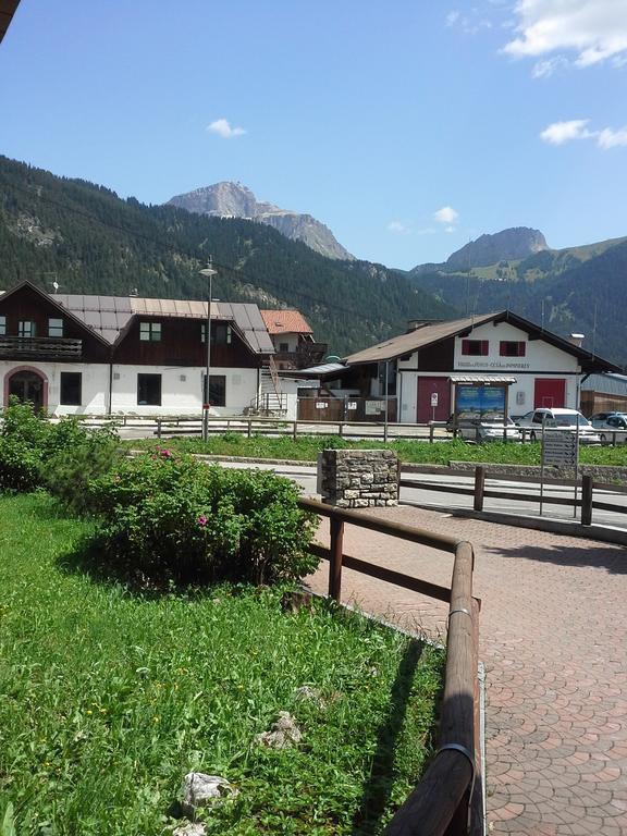 Appartamento Niki Campitello Campitello di Fassa Pokoj fotografie
