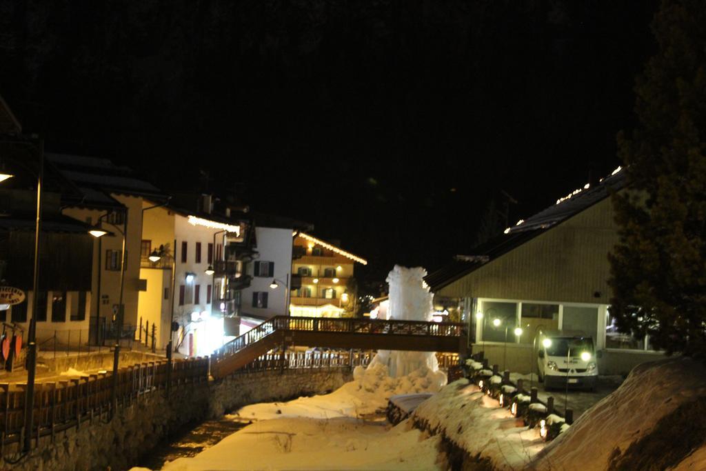 Appartamento Niki Campitello Campitello di Fassa Exteriér fotografie
