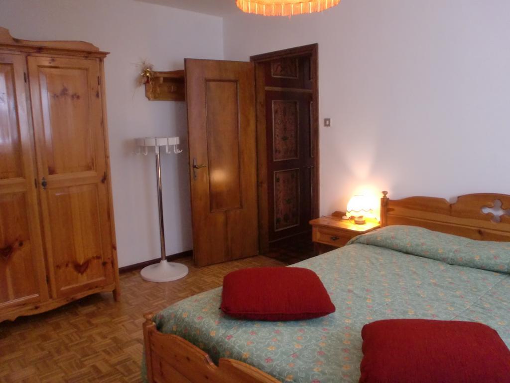 Appartamento Niki Campitello Campitello di Fassa Pokoj fotografie