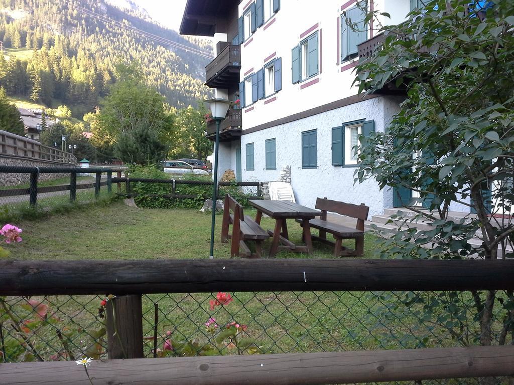 Appartamento Niki Campitello Campitello di Fassa Exteriér fotografie